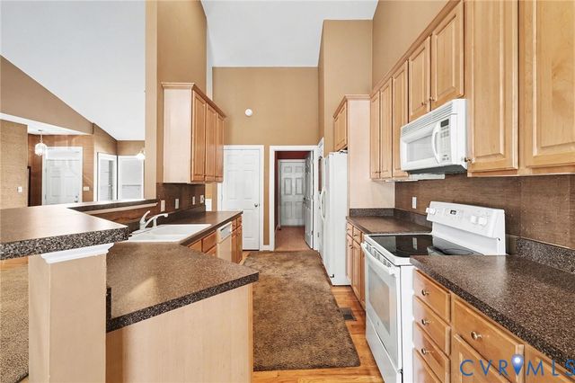 557 Virginia Center Pky, Glen Allen, VA 23059