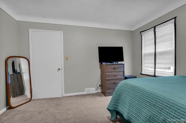 18092 Muirland Street, Detroit, MI 48221