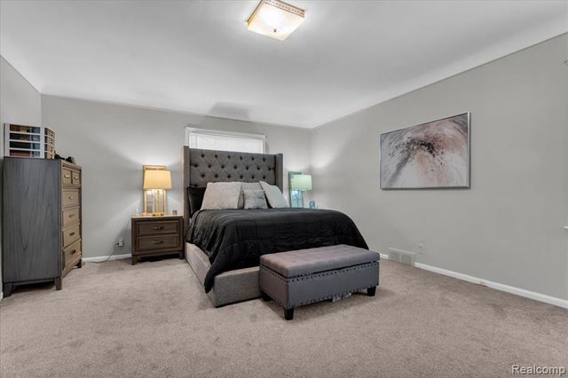 18092 Muirland Street, Detroit, MI 48221