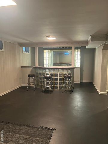 18092 Muirland Street, Detroit, MI 48221