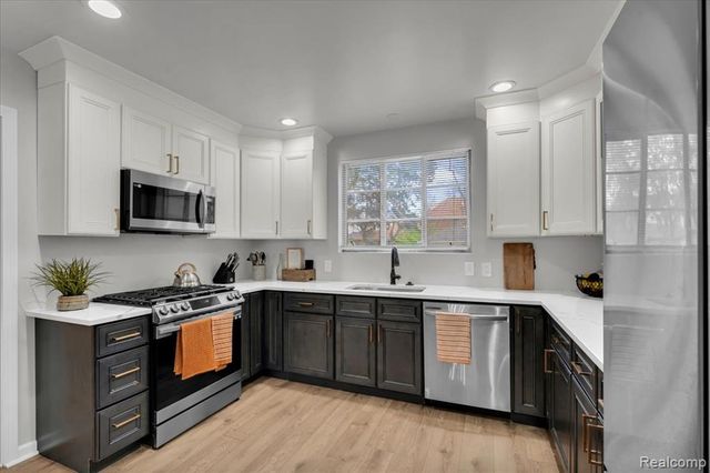 18092 Muirland Street, Detroit, MI 48221