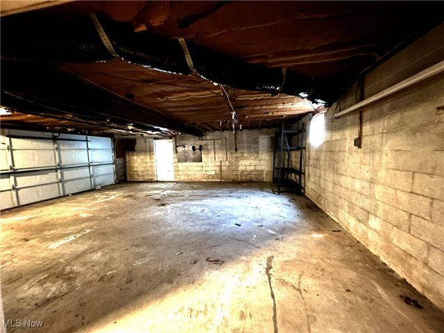 225 Petrick Ave, Mingo Junction, OH 43938