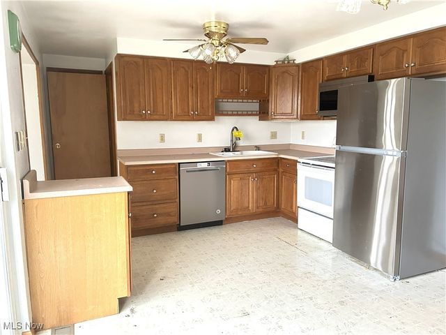 225 Petrick Ave, Mingo Junction, OH 43938