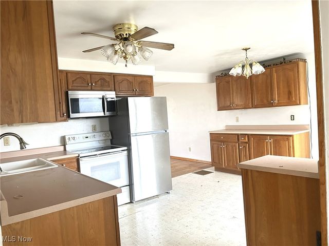 225 Petrick Ave, Mingo Junction, OH 43938