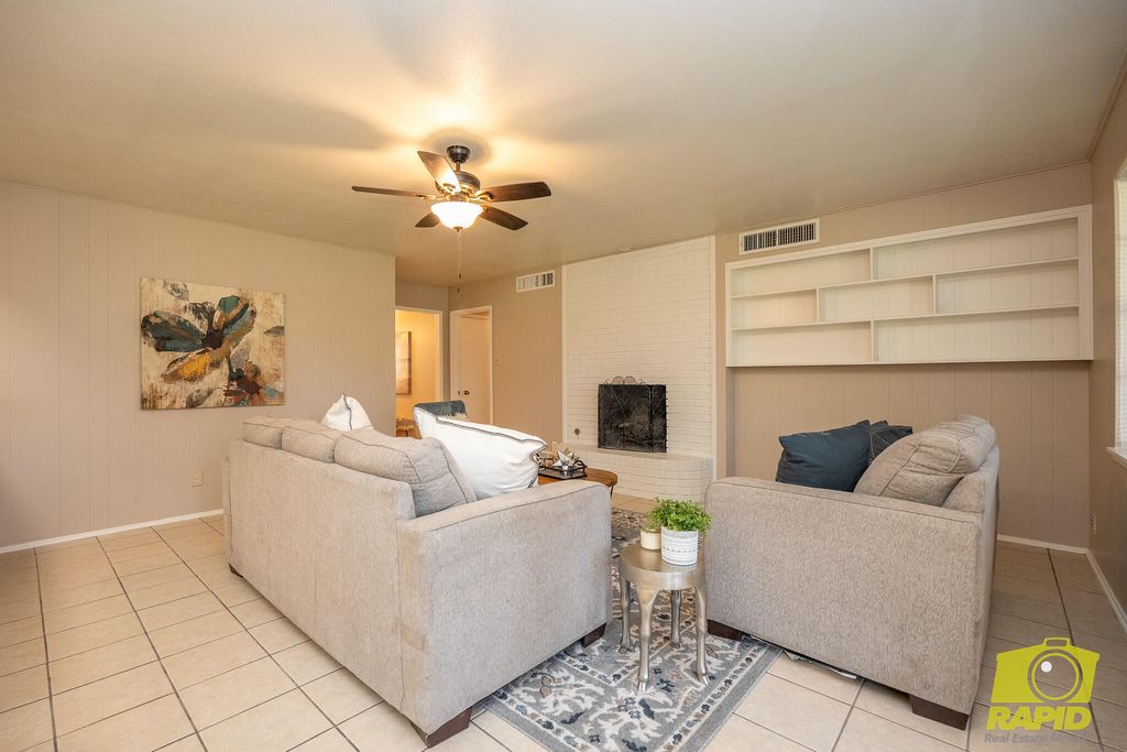Image 8 of property listing at 2813 Oak Forest Drive, San Angelo, TX 76904
