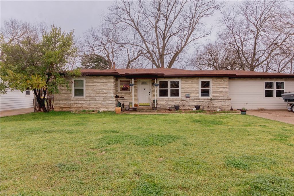 114 Brewster Street, Waco, TX 76706