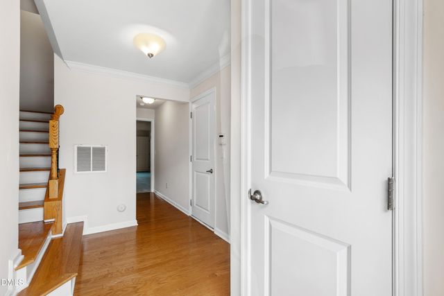 646 Berry Chase Way, Cary, NC 27519