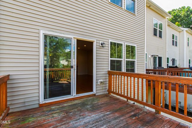 646 Berry Chase Way, Cary, NC 27519