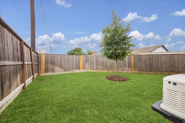 2803 Hicks Street, Houston, TX 77007