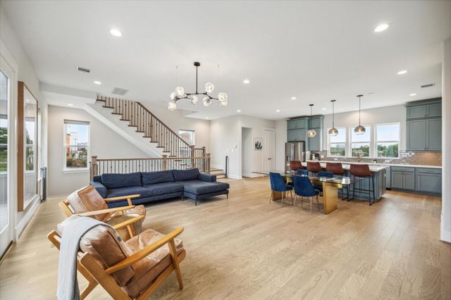 2803 Hicks Street, Houston, TX 77007