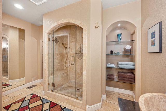 6746 Terreno Dr, Rancho Murieta, CA 95683