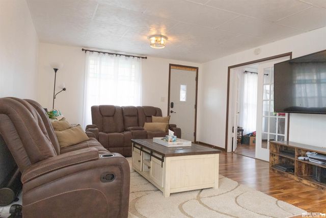 1048 G Street, Pawnee City, NE 68420