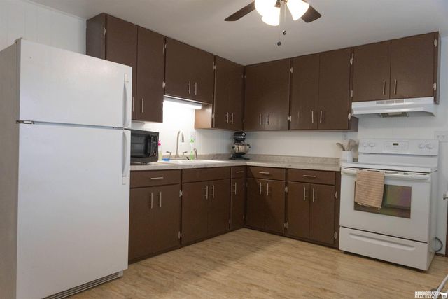 1048 G Street, Pawnee City, NE 68420