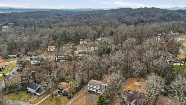 6321 Ridge Lake Road, Hixson, TN 37343