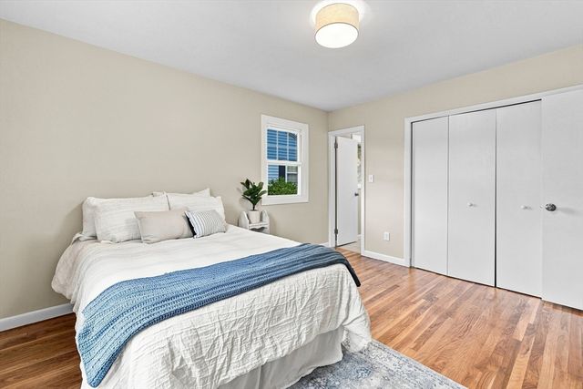 60 Sable Ave, Dartmouth, MA 02747