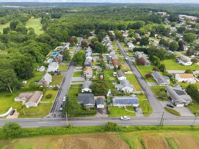 60 Sable Ave, Dartmouth, MA 02747