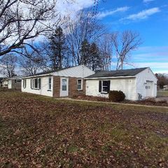 3116 E Apple Avenue, Muskegon, MI 49442