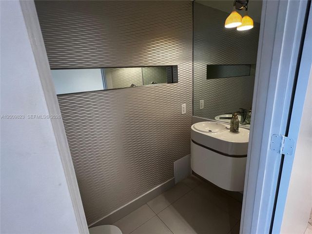18671 Collins Ave 402, Sunny Isles Beach, FL 33160