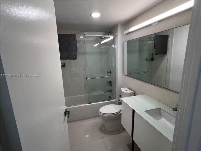 18671 Collins Ave 402, Sunny Isles Beach, FL 33160