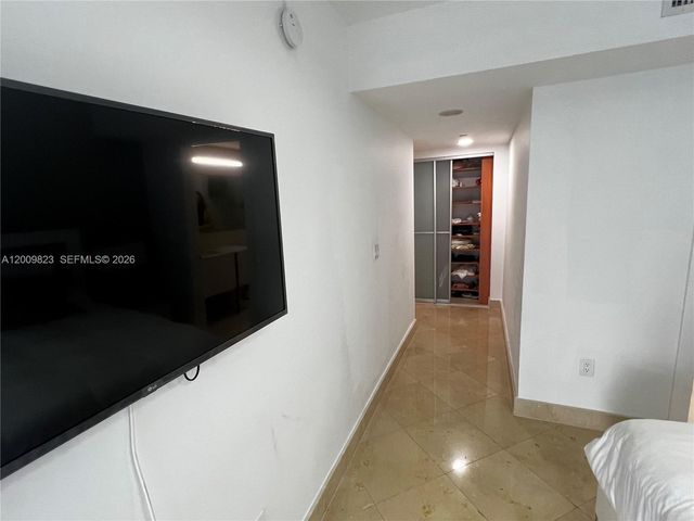 18671 Collins Ave 402, Sunny Isles Beach, FL 33160