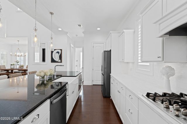 18 Carter Oaks Drive, Lady's Island, SC 29907