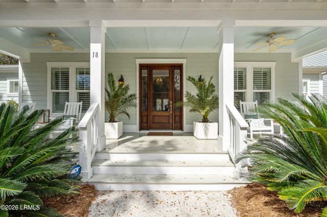 18 Carter Oaks Drive, Lady's Island, SC 29907