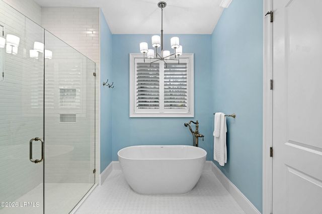 18 Carter Oaks Drive, Lady's Island, SC 29907