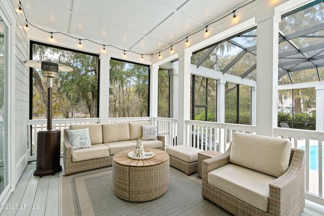 18 Carter Oaks Drive, Lady's Island, SC 29907