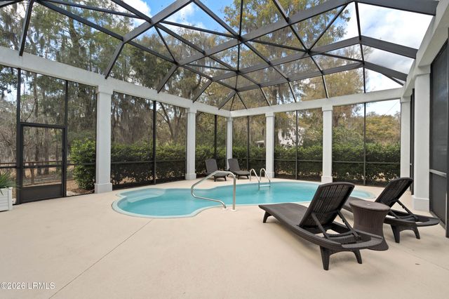 18 Carter Oaks Drive, Lady's Island, SC 29907