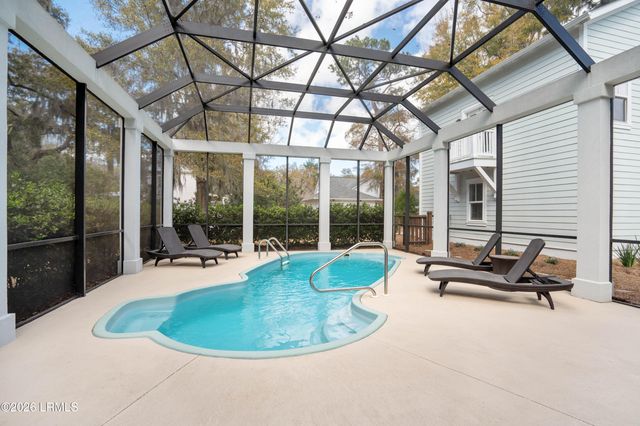 18 Carter Oaks Drive, Lady's Island, SC 29907