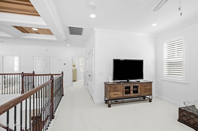 18 Carter Oaks Drive, Lady's Island, SC 29907