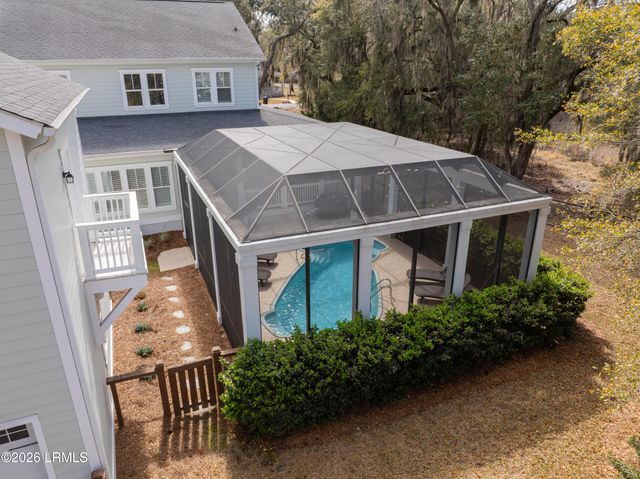 18 Carter Oaks Drive, Lady's Island, SC 29907