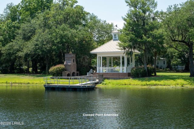 18 Carter Oaks Drive, Lady's Island, SC 29907