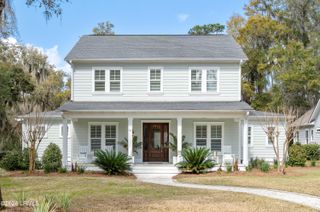 18 Carter Oaks Drive, Lady's Island, SC 29907