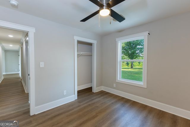257 Kelly Farm Road, Newnan, GA 30265