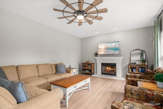 0S601 Preston Circle, Geneva, IL 60134