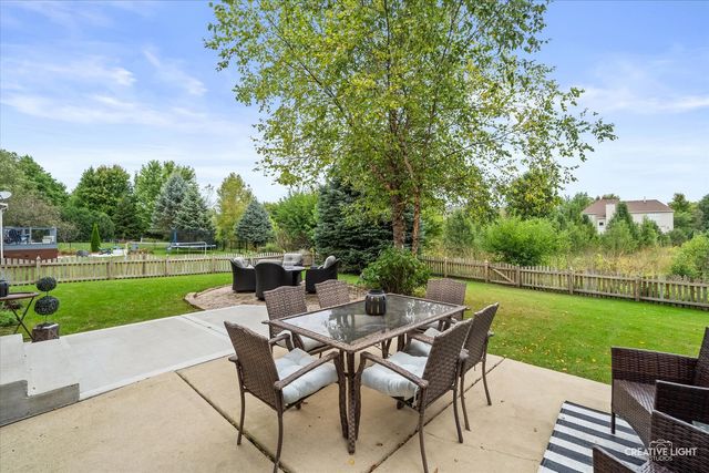 0S601 Preston Circle, Geneva, IL 60134