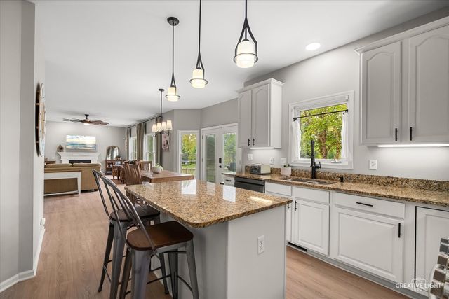 0S601 Preston Circle, Geneva, IL 60134