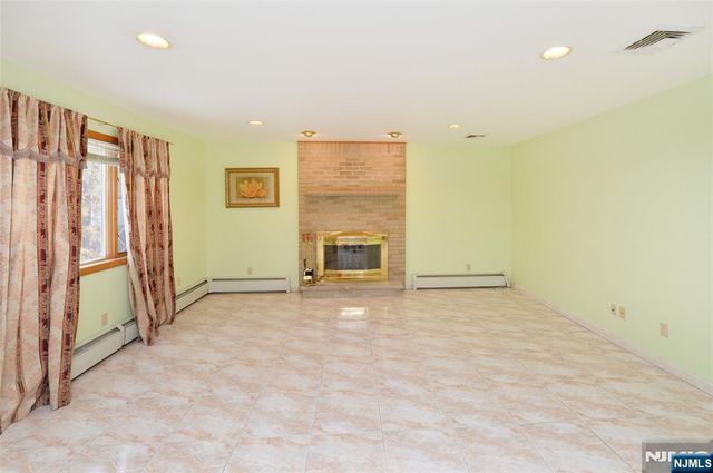 121 Frederick Avenue 2, Hawthorne, NJ 07506