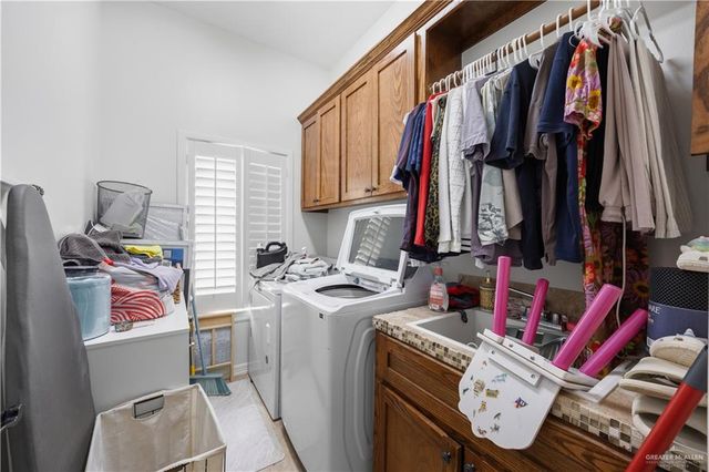 315 N 17th Street, Hidalgo, TX 78577