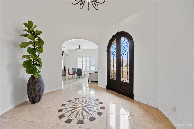 315 N 17th Street, Hidalgo, TX 78577