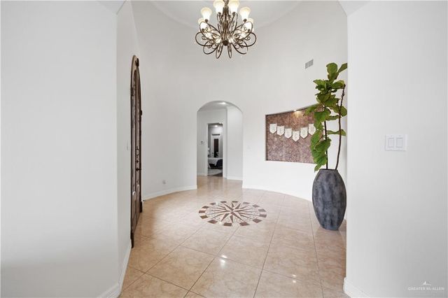 315 N 17th Street, Hidalgo, TX 78577