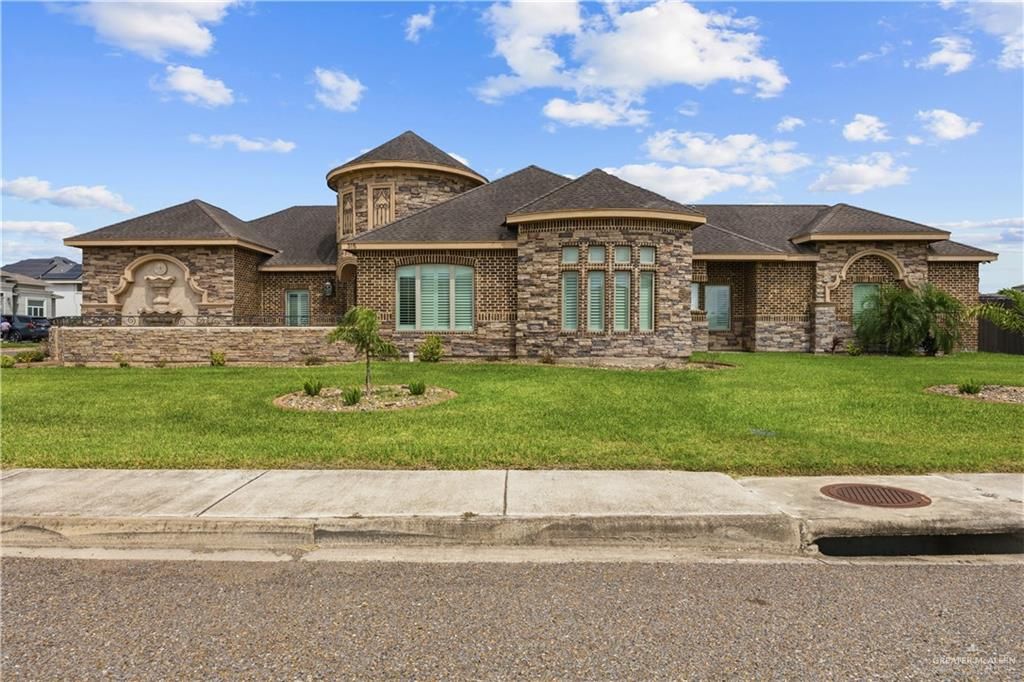 315 N 17th Street, Hidalgo, TX 78577
