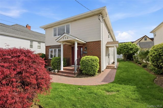 234 Winthrop Avenue, Westbury, NY 11590