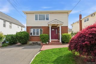 234 Winthrop Avenue, Westbury, NY 11590