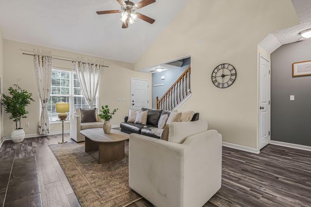 5870 Coldcreek Drive, Hilliard, OH 43026
