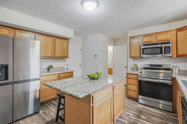 5870 Coldcreek Drive, Hilliard, OH 43026