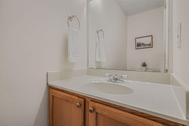 5870 Coldcreek Drive, Hilliard, OH 43026