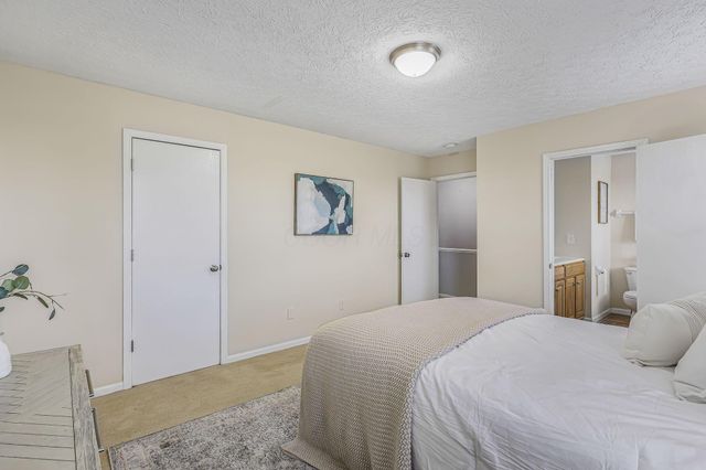 5870 Coldcreek Drive, Hilliard, OH 43026