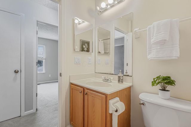 5870 Coldcreek Drive, Hilliard, OH 43026
